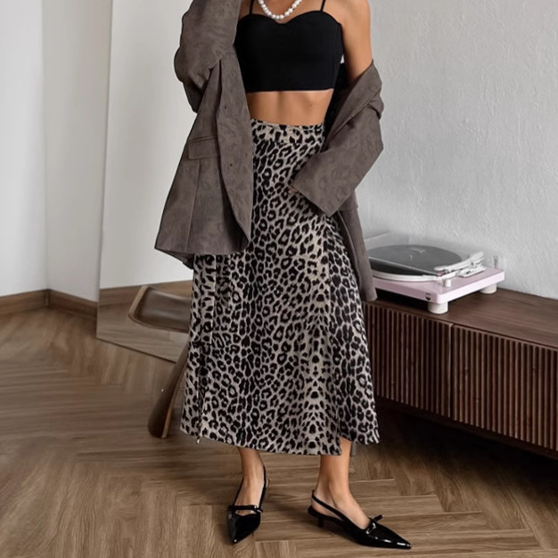 Regina - Rock mit hoher Taille und Leopardenmuster