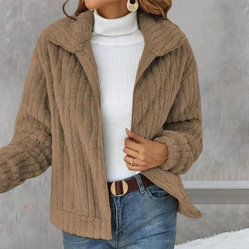 Dyana - Kuschelige & Stylische Fleecejacke