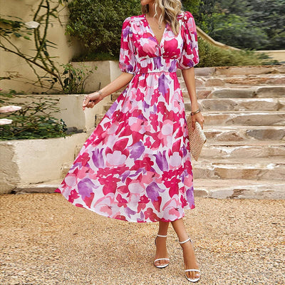 Sophie | Blumengemustertes Midikleid mit Smock und Eleganz