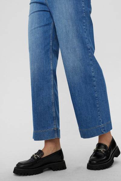 Emma | Modische hellblaue Denim-Jeans für Frauen