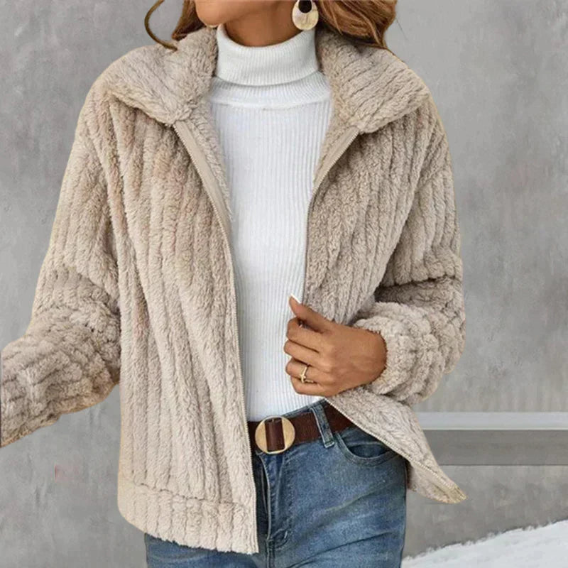 Dyana - Kuschelige & Stylische Fleecejacke
