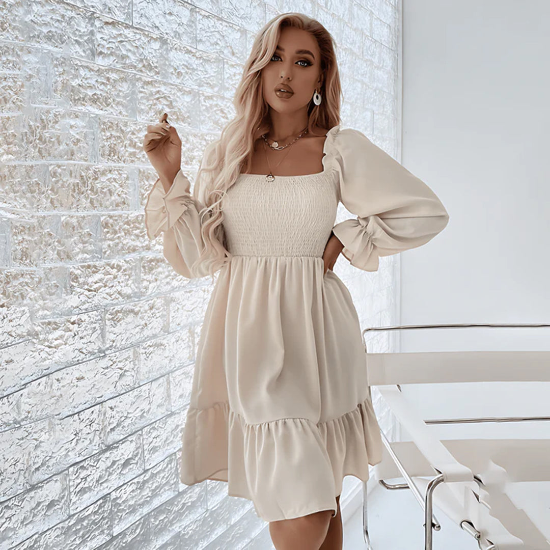 Emmeline™ | Sommer Minikleid mit Rüschen – Puffärmel, eckiger Ausschnitt & elastische Taille