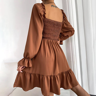 Emmeline™ | Sommer Minikleid mit Rüschen – Puffärmel, eckiger Ausschnitt & elastische Taille