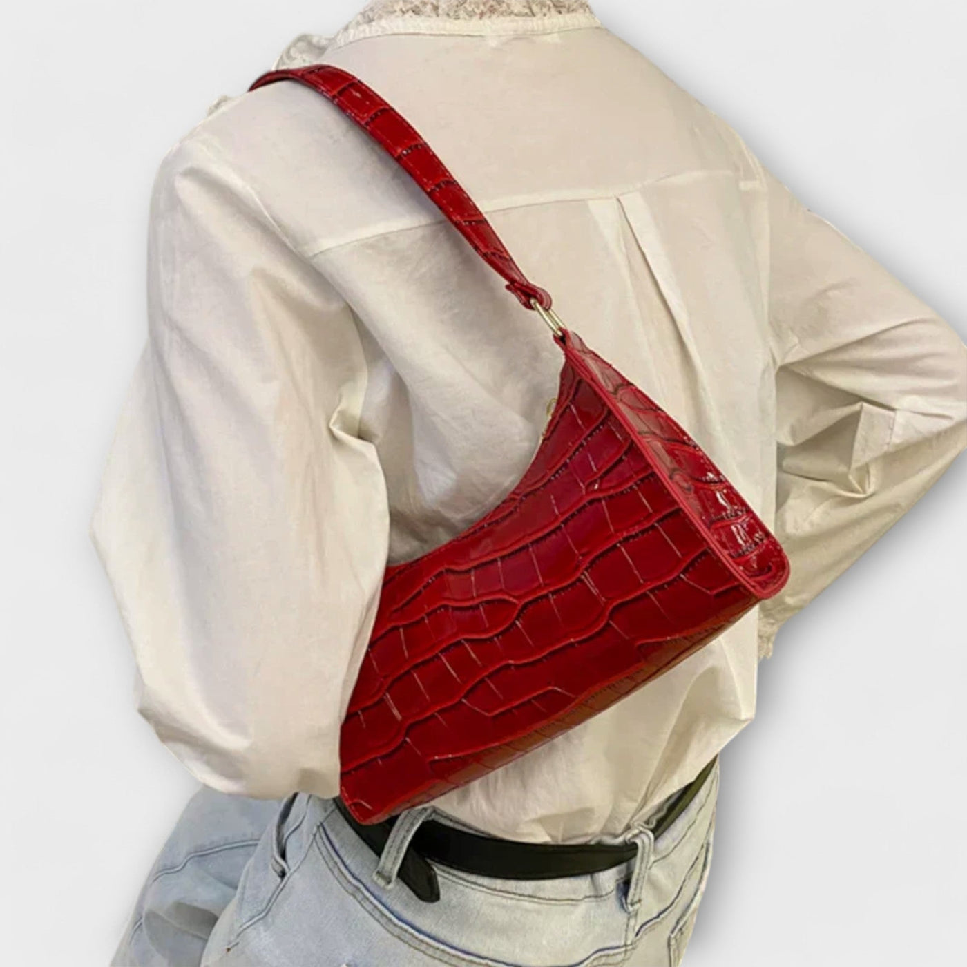 Lora. - Glänzende Ledertasche