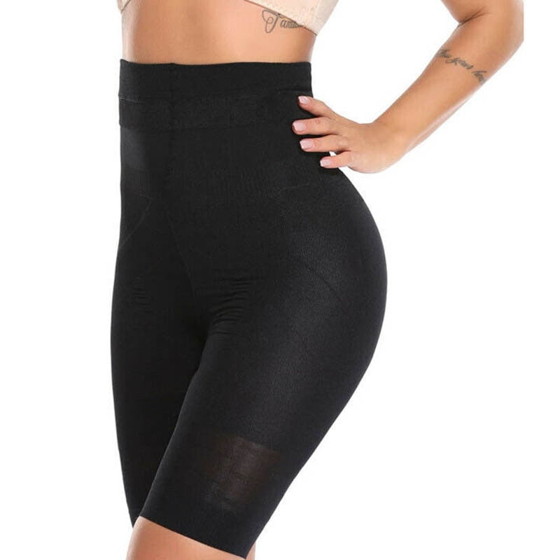Push-Up Modellierende Shorts