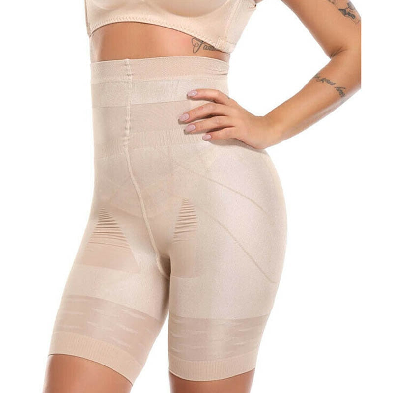 Push-Up Modellierende Shorts