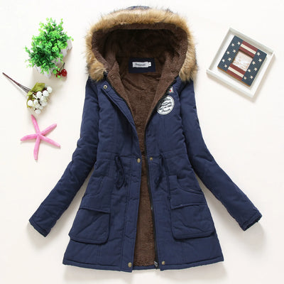 Ivy - Modische Winterjacke mit Kunstfellbesatz