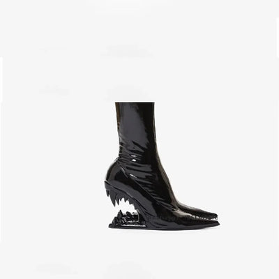 Isabella – Stiefeletten mit spitzer Zehenpartie und auffälligem Zähnchen-Detail für Damen