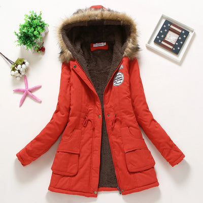 Ivy - Modische Winterjacke mit Kunstfellbesatz