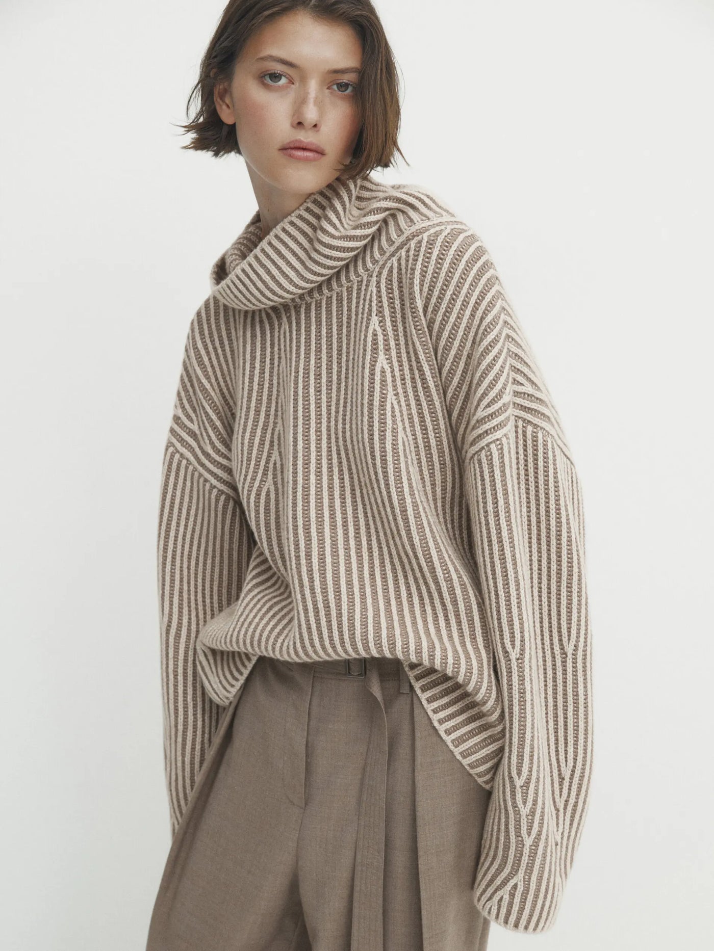 Emilia – Locker geschnittener Damen-Pullover für jeden Tag