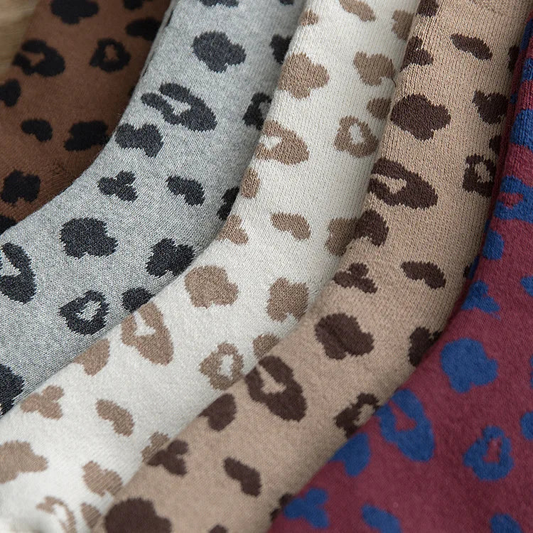 Elena – Spotted Leopard Print Damen Baumwoll-Socken