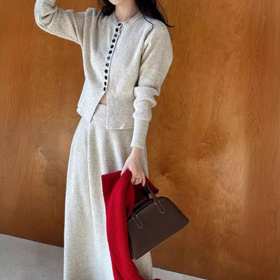 Knopf-Cardigan und Maxi-Rock-Set für Damen