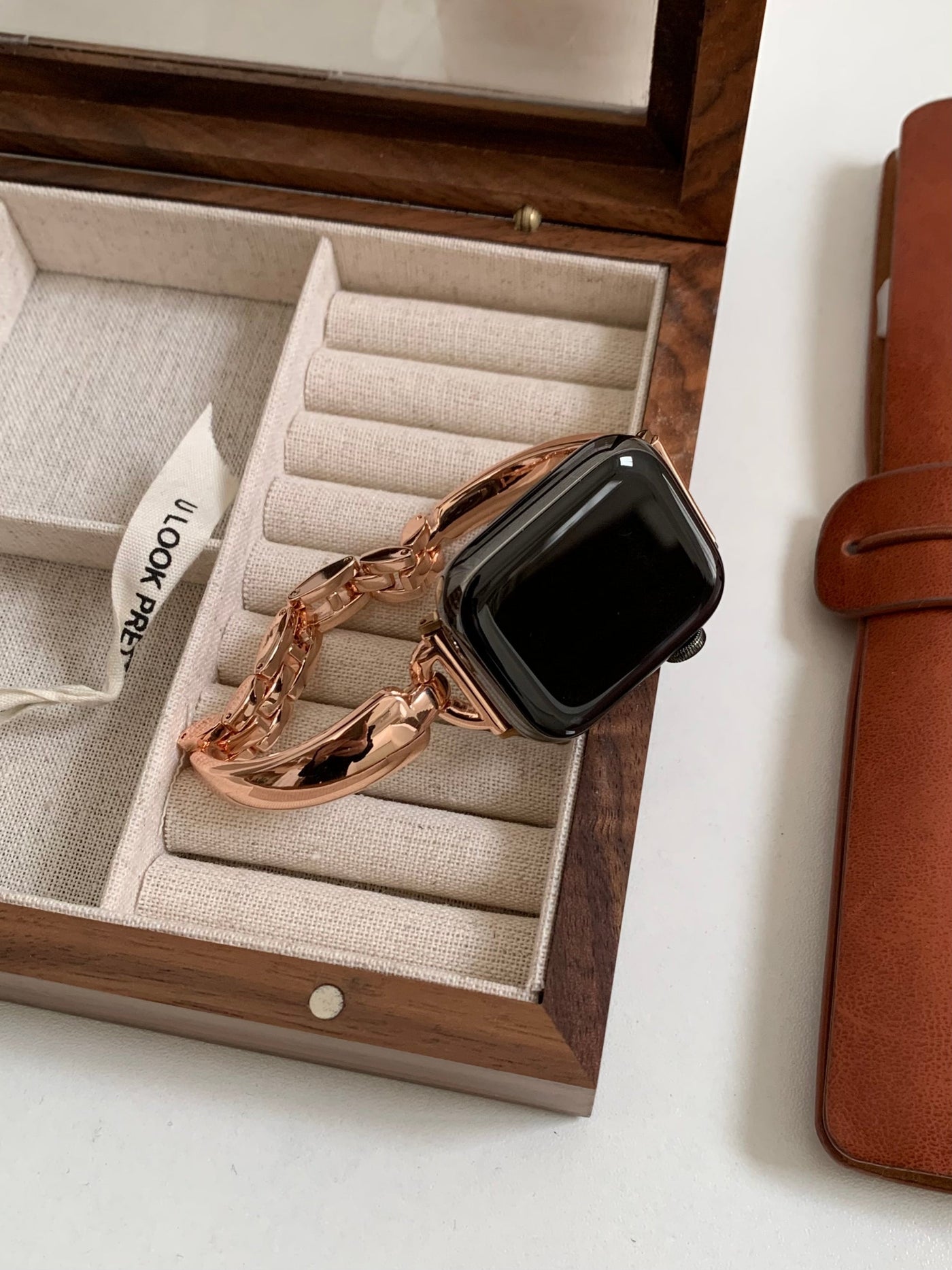 Einfaches Metallarmband für die Apple Watch