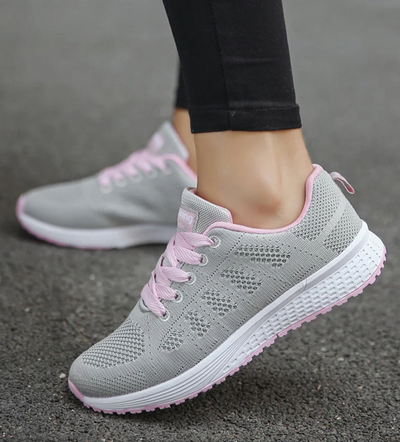 Anette | Unkomplizierte und schicke Sommer-Sneakers