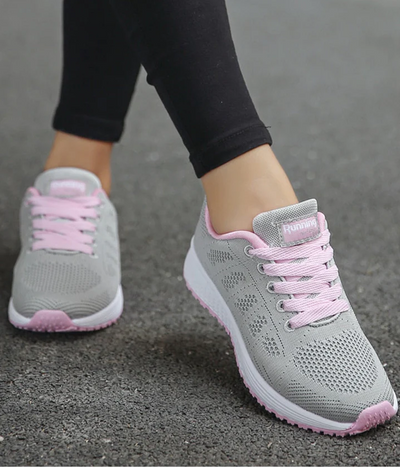 Anette | Unkomplizierte und schicke Sommer-Sneakers