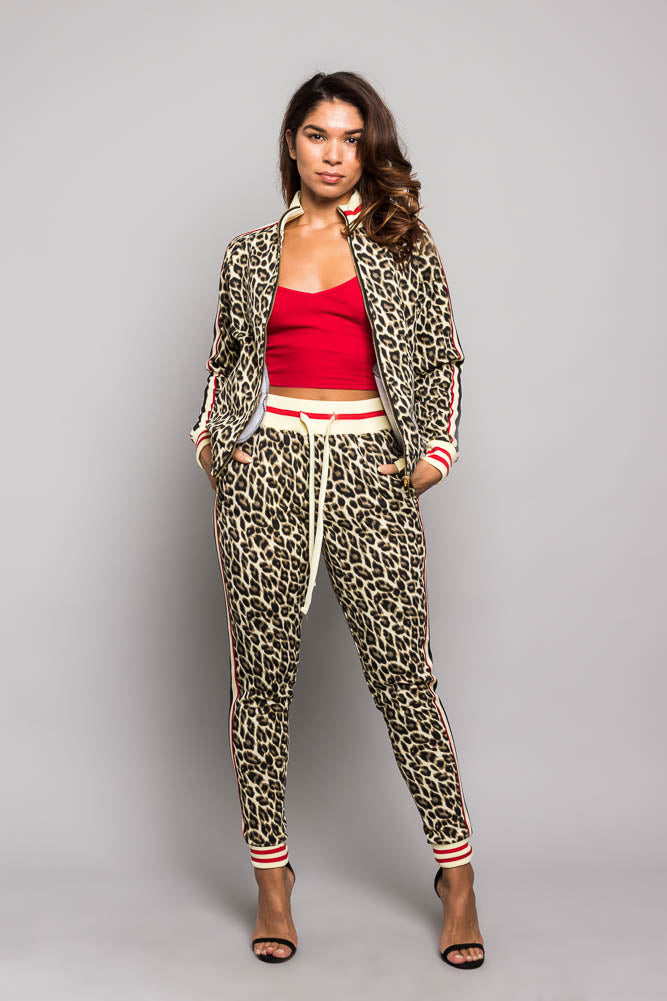 Lena – Trendiger Leopard-Print Damen Trainingsanzug