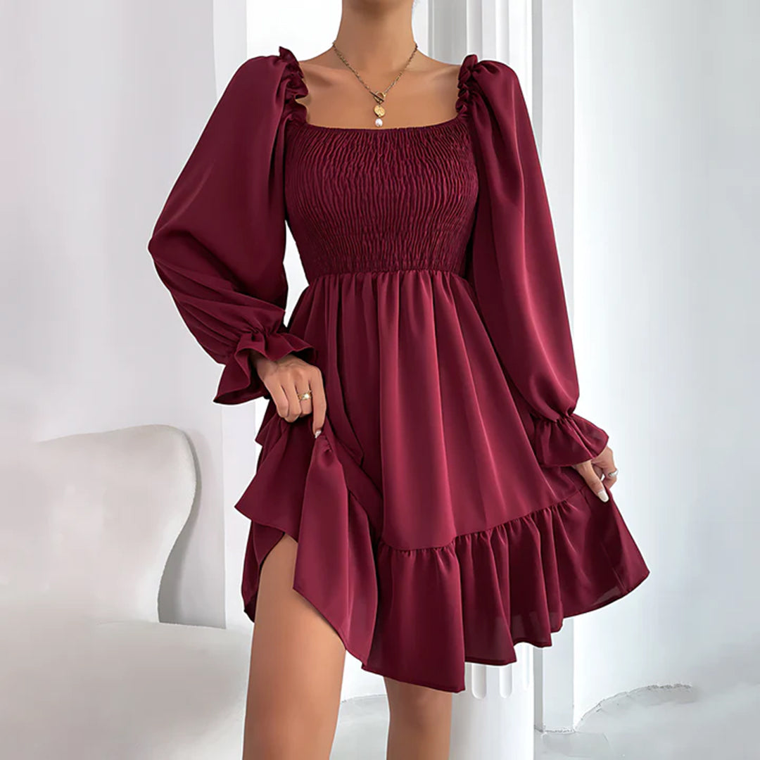 Emmeline™ | Sommer Minikleid mit Rüschen – Puffärmel, eckiger Ausschnitt & elastische Taille