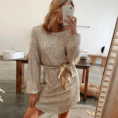 Funkelndes Kleid mit Gürtel für Damen