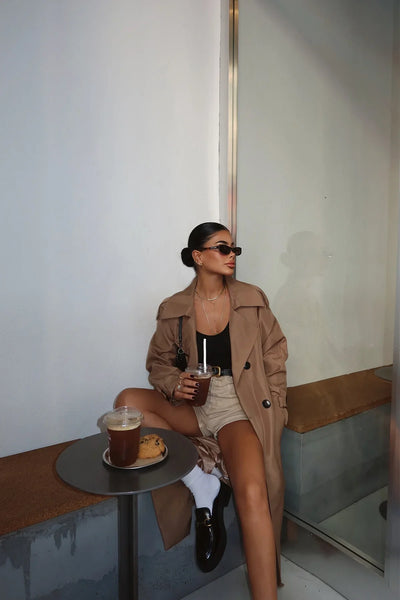 Angelina | Brauner Trenchcoat in elegantem Design für Damen