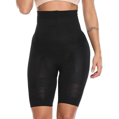 Push-Up Modellierende Shorts